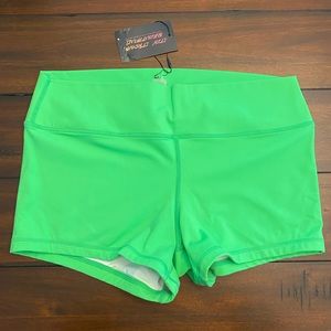 Peachy Athletic NWT Harlequin Green Peach Perfect Size XL